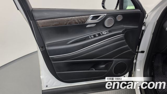 Genesis GV80 2020 — photo 14