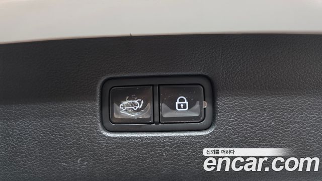 Genesis GV80 2020 — photo 31