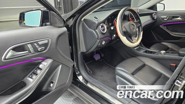Mercedes-Benz GLA-Class 2019 — photo 13
