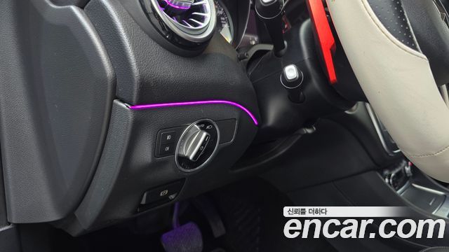 Mercedes-Benz GLA-Class 2019 — photo 24