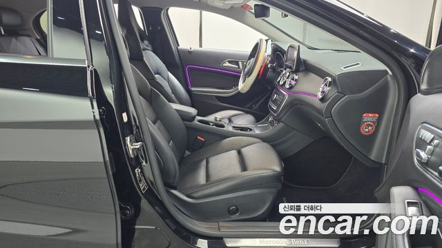 Mercedes-Benz GLA-Class 2019 — photo 16
