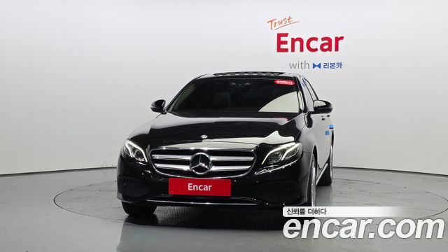 Mercedes-Benz E-Class 2017 — photo 3