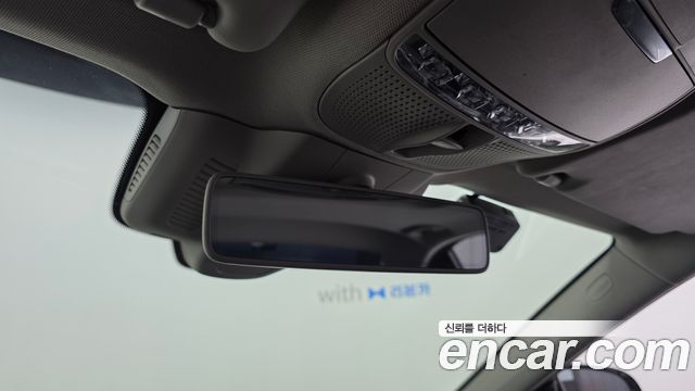 Mercedes-Benz E-Class 2017 — photo 25