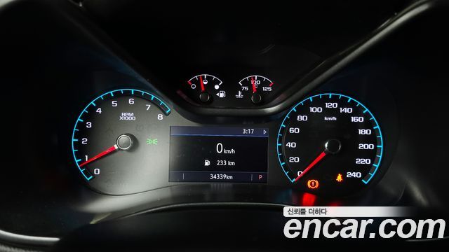 Chevrolet Korea Colorado 2021 — photo 11