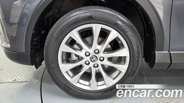 Toyota RAV4 2016 — photo 5