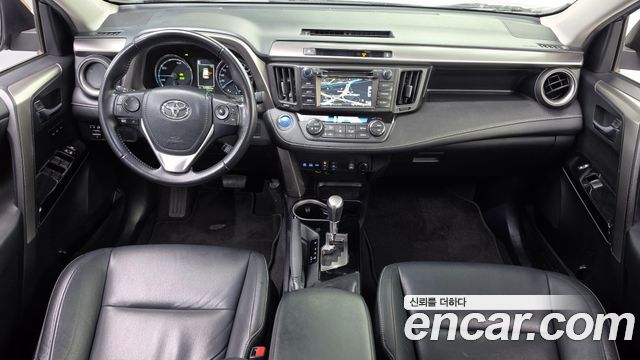 Toyota RAV4 2016 — photo 10