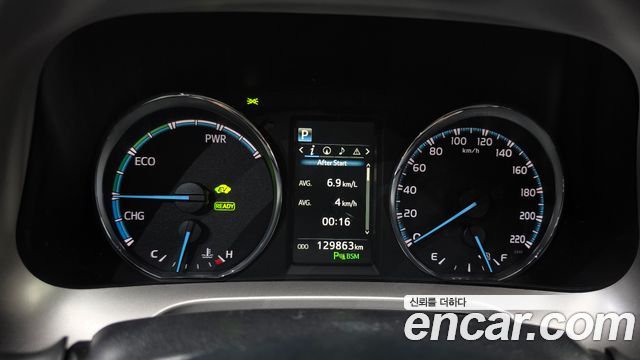 Toyota RAV4 2016 — photo 11