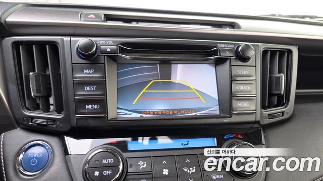 Toyota RAV4 2016 — photo 21