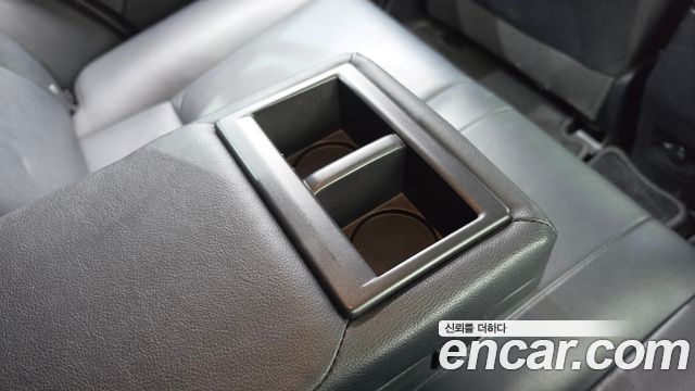 Toyota RAV4 2016 — photo 23