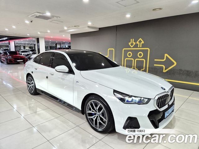 BMW i5 2025 — photo 3