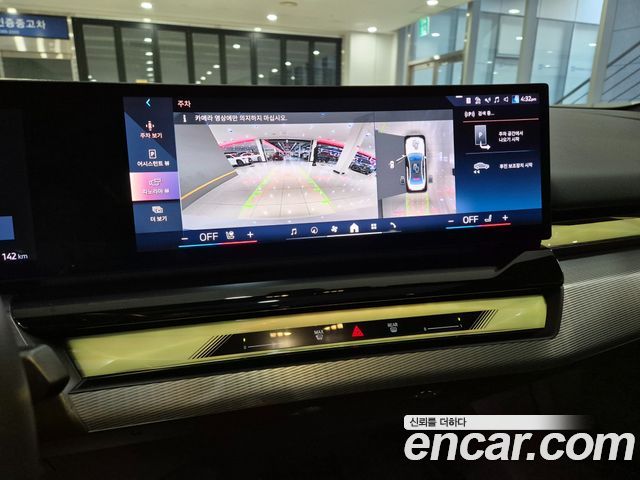 BMW i5 2025 — photo 13