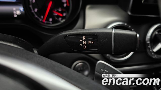 Mercedes-Benz CLA-Class 2019 — photo 12