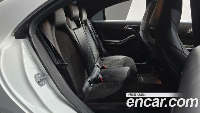 Mercedes-Benz CLA-Class 2019 — photo 17