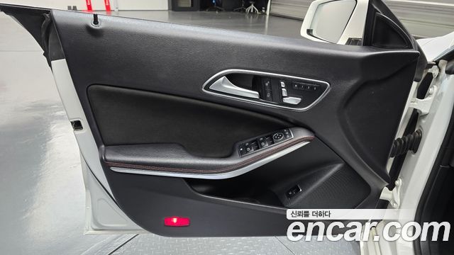 Mercedes-Benz CLA-Class 2019 — photo 14