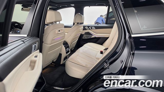 BMW X5 2022 — photo 17