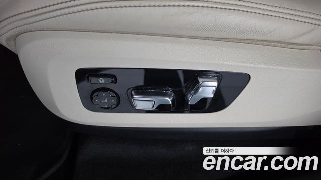BMW X5 2022 — photo 34