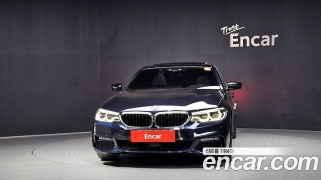 BMW 5-Series 2019 — photo 3