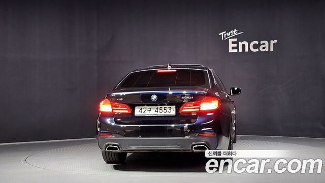 BMW 5-Series 2019 — photo 4