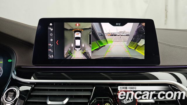BMW 5-Series 2019 — photo 21