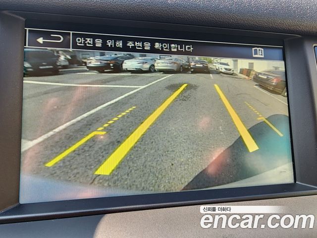 Land Rover Discovery Sport 2016 — photo 14