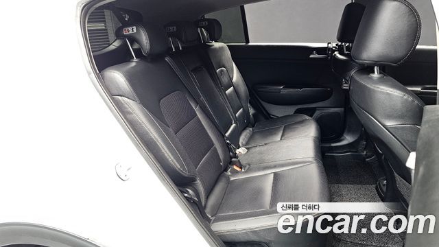 Kia Sportage 2016 — photo 12