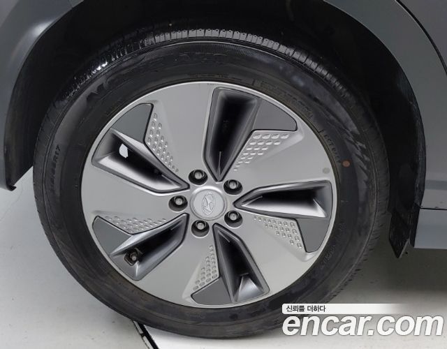 Hyundai Kona 2019 — photo 16