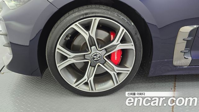 Kia Stinger 2018 — photo 5