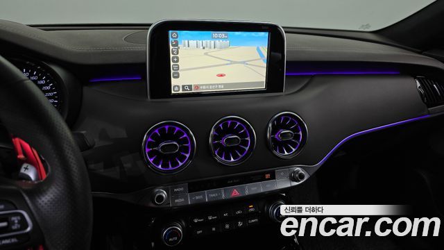 Kia Stinger 2018 — photo 12