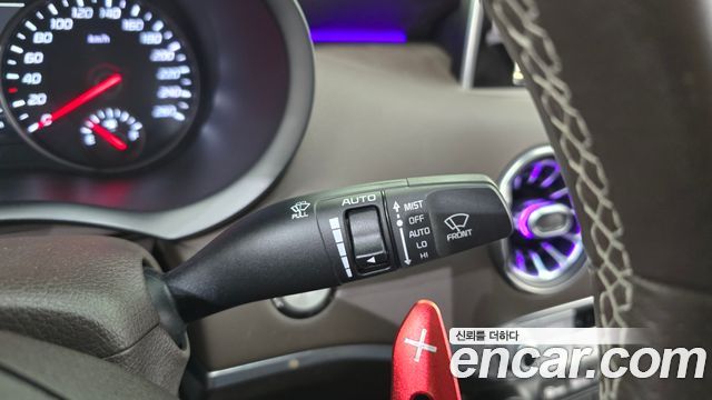 Kia Stinger 2018 — photo 16