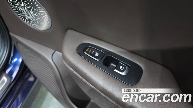 Kia Stinger 2018 — photo 19