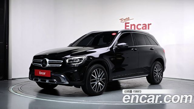 Mercedes-Benz GLC-Class 2021 — photo 1