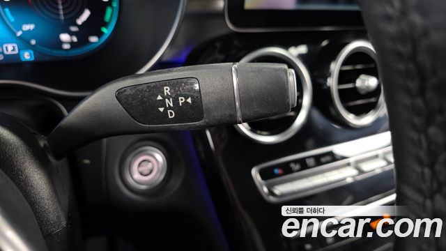 Mercedes-Benz GLC-Class 2021 — photo 12