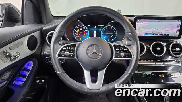 Mercedes-Benz GLC-Class 2021 — photo 18