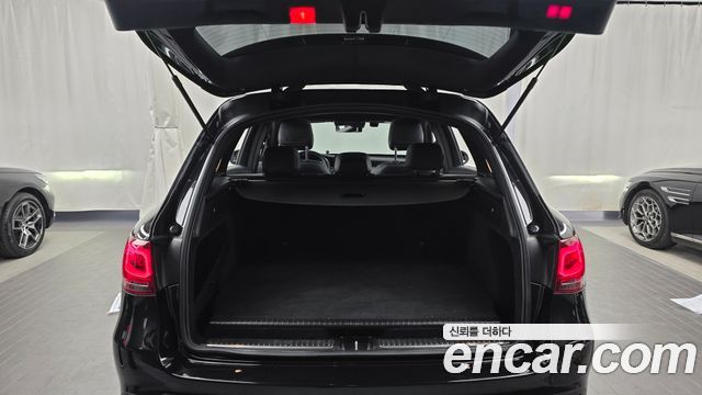 Mercedes-Benz GLC-Class 2021 — photo 26