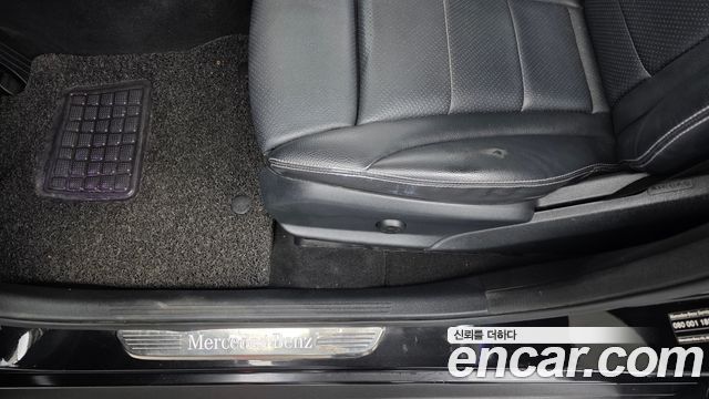 Mercedes-Benz GLC-Class 2021 — photo 31