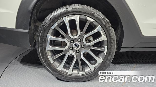 KG Mobility Torres 2023 — photo 5