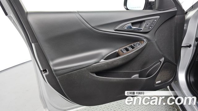 Chevrolet Korea Malibu 2017 — photo 14