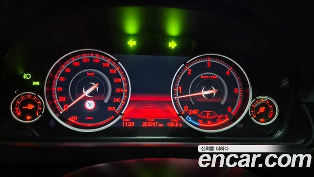 BMW 6-Series 2014 — photo 9