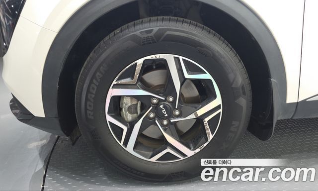 Kia Sportage 2023 — photo 5