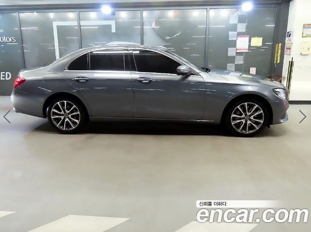 Mercedes-Benz E-Class 2019 — photo 3