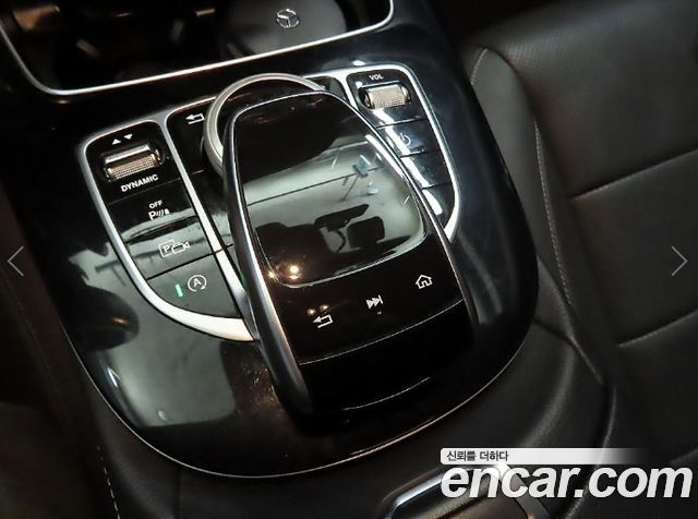 Mercedes-Benz E-Class 2019 — photo 14