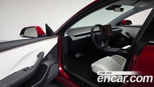 Tesla Model 3 2026 — photo 13