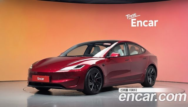 Tesla Model 3 2026 — photo 1