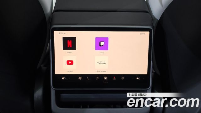 Tesla Model 3 2026 — photo 32