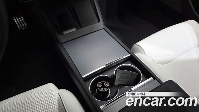 Tesla Model 3 2026 — photo 33