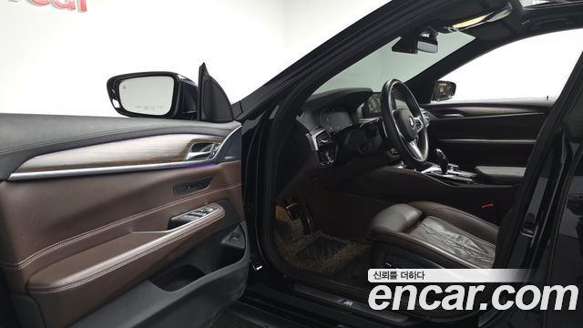 BMW Gran Turismo 2020 — photo 13
