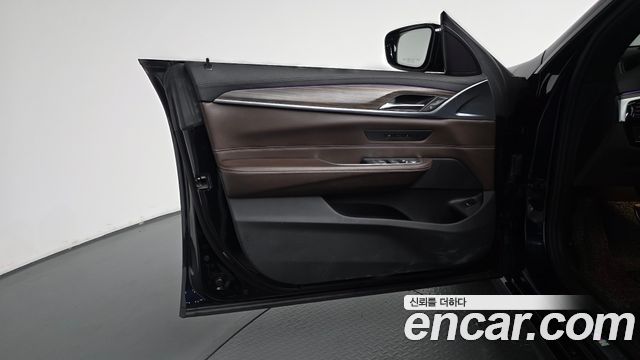BMW Gran Turismo 2020 — photo 14