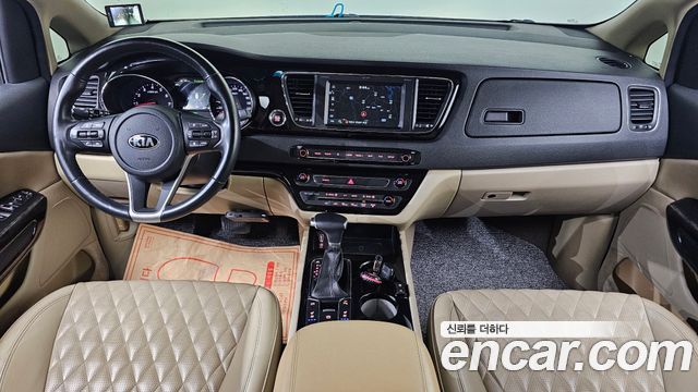 Kia Canival 2020 — photo 7