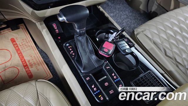 Kia Canival 2020 — photo 9