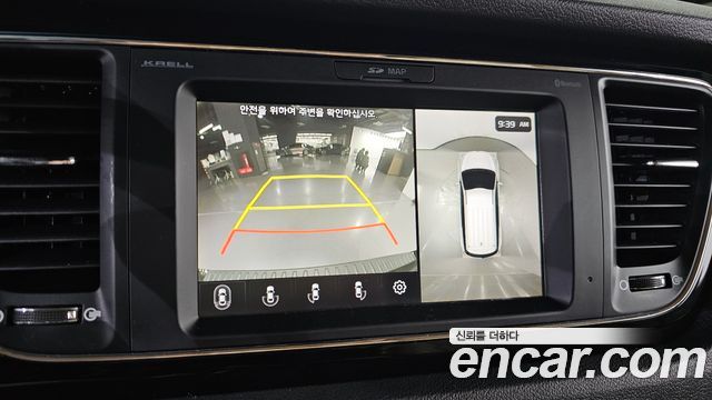 Kia Canival 2020 — photo 17